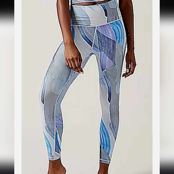 Athleta Pants - Athleta Blue Swirling Pattern Leggings, XS , new with tags